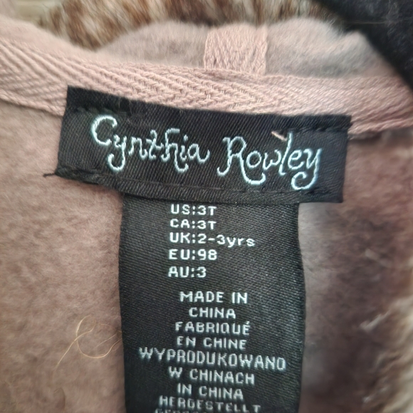 Cynthia Rowley Pink Polka Dot Cape with Faux Fur Trim - Picture 5 of 9